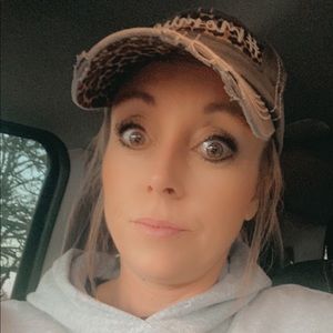 Meet your Posher, Valarie